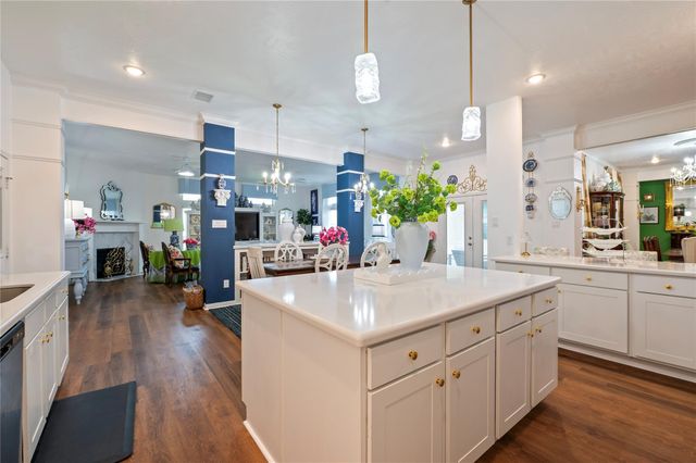 3602 Ballena Way, Dickinson, TX 77539