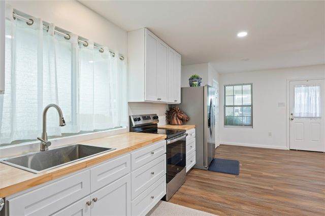 3602 Ballena Way, Dickinson, TX 77539