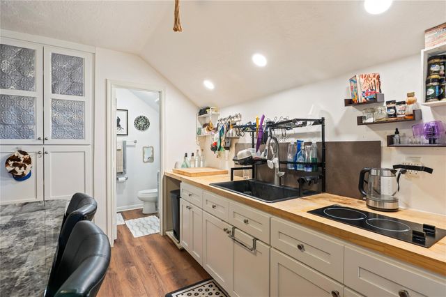 3602 Ballena Way, Dickinson, TX 77539