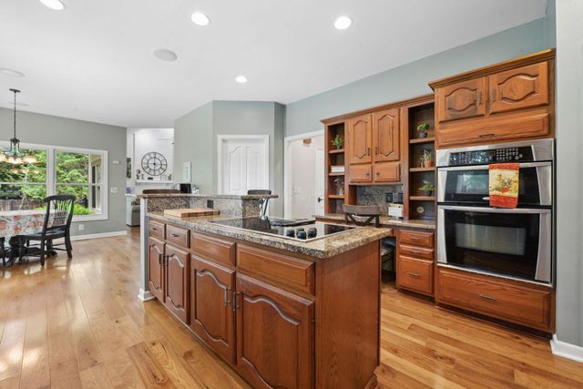 4821 Canterwood Court, Hilliard, OH 43026