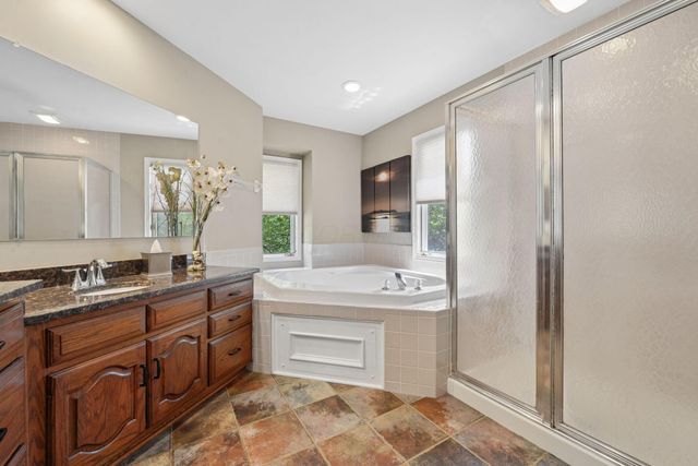 4821 Canterwood Court, Hilliard, OH 43026
