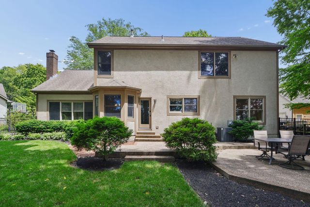 4821 Canterwood Court, Hilliard, OH 43026