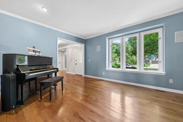 4821 Canterwood Court, Hilliard, OH 43026