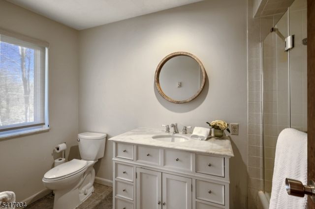 10 Roxiticus Rd, Mendham Twp., NJ 07945