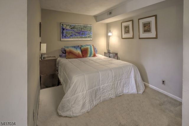 10 Roxiticus Rd, Mendham Twp., NJ 07945