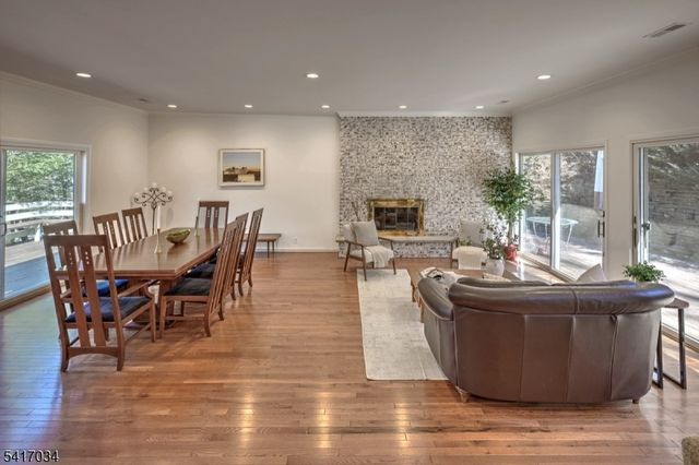 10 Roxiticus Rd, Mendham Twp., NJ 07945