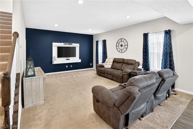36283 Lands End Drive, North Ridgeville, OH 44039