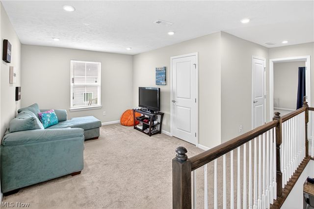36283 Lands End Drive, North Ridgeville, OH 44039