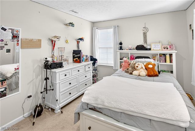 36283 Lands End Drive, North Ridgeville, OH 44039