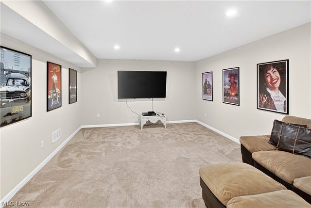 36283 Lands End Drive, North Ridgeville, OH 44039