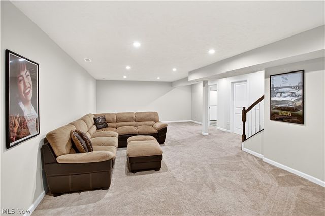 36283 Lands End Drive, North Ridgeville, OH 44039