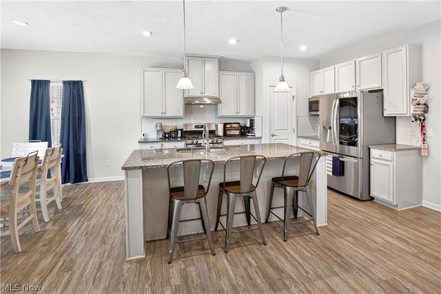 36283 Lands End Drive, North Ridgeville, OH 44039