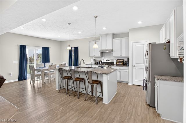 36283 Lands End Drive, North Ridgeville, OH 44039