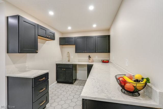 10306 Electric Boulevard, Northfield Village, OH 44067