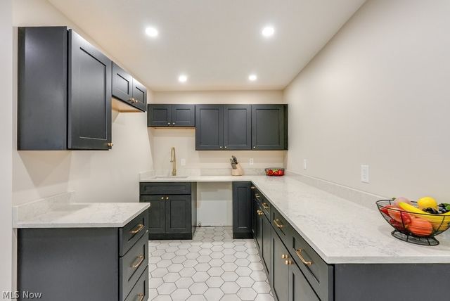 10306 Electric Boulevard, Northfield Village, OH 44067