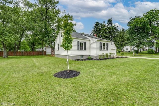 10306 Electric Boulevard, Northfield Village, OH 44067