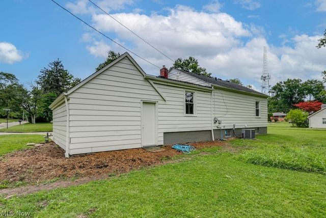 10306 Electric Boulevard, Northfield Village, OH 44067