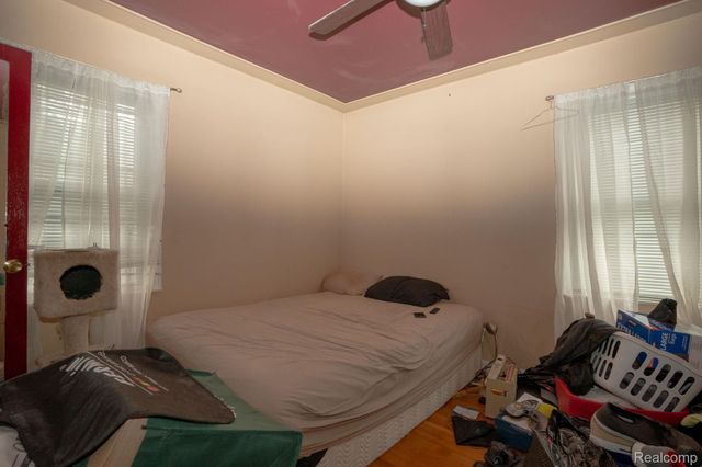 23011 Normandy Avenue, Eastpointe, MI 48021