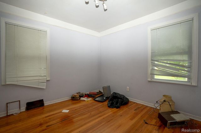 23011 Normandy Avenue, Eastpointe, MI 48021