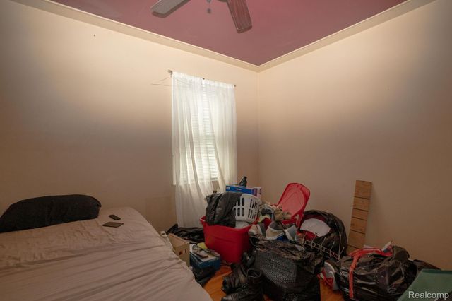 23011 Normandy Avenue, Eastpointe, MI 48021