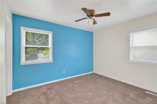 825 Thames DR, Hampton, VA 23666