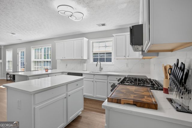 29 Creekview Court, Acworth, GA 30101