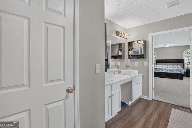 29 Creekview Court, Acworth, GA 30101