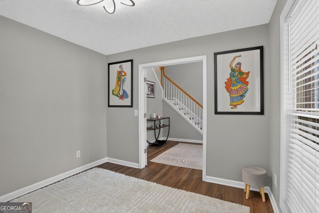 29 Creekview Court, Acworth, GA 30101