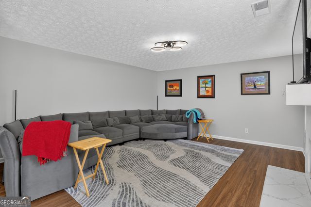 29 Creekview Court, Acworth, GA 30101