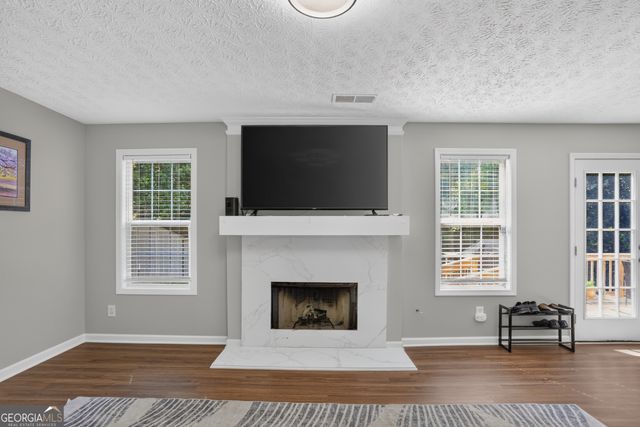 29 Creekview Court, Acworth, GA 30101