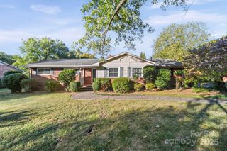 7526 Candis Drive, Charlotte, NC 28212
