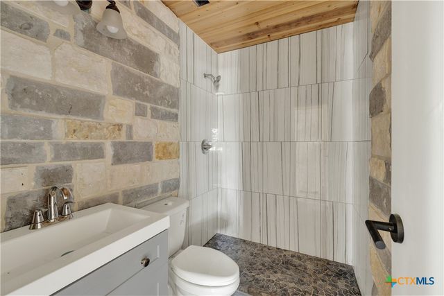 440 Rusch Lane, New Braunfels, TX 78132