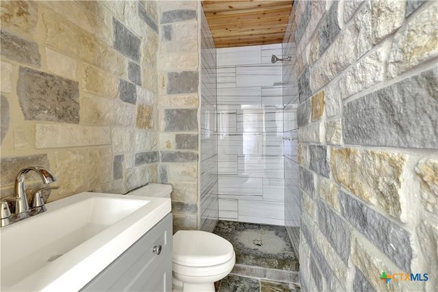 440 Rusch Lane, New Braunfels, TX 78132