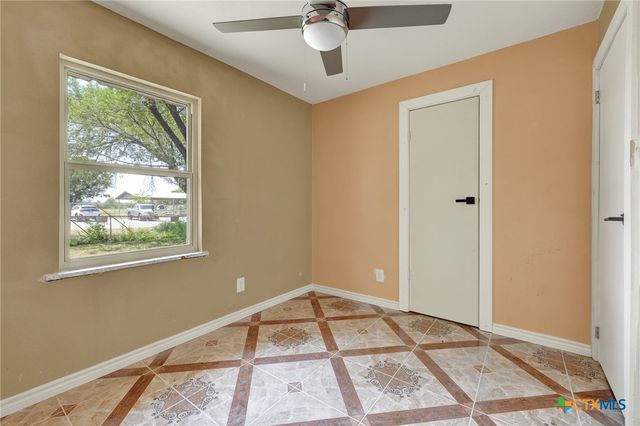 440 Rusch Lane, New Braunfels, TX 78132