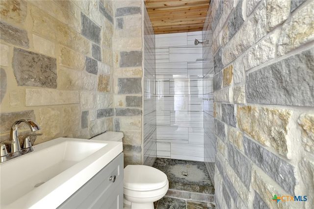 440 Rusch Lane, New Braunfels, TX 78132