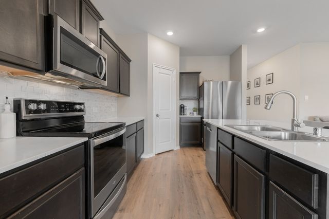 6531 Sand Dune Way, Princeton, TX 75407