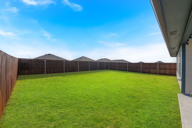 6531 Sand Dune Way, Princeton, TX 75407