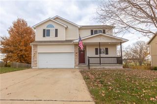 911 W 7th Avenue, Kearney, MO 64060