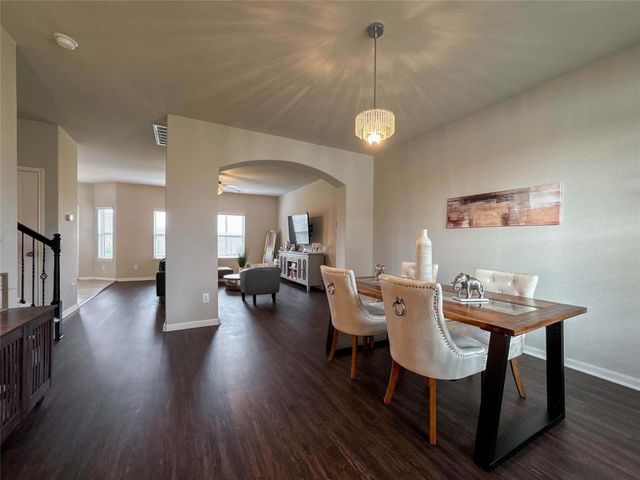 2 Eagle Lake Court, Manvel, TX 77578