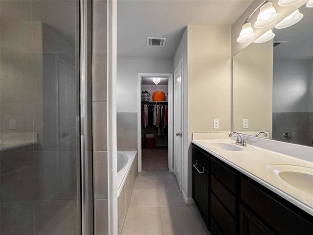 2 Eagle Lake Court, Manvel, TX 77578