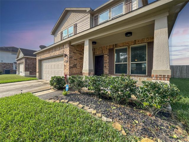 2 Eagle Lake Court, Manvel, TX 77578
