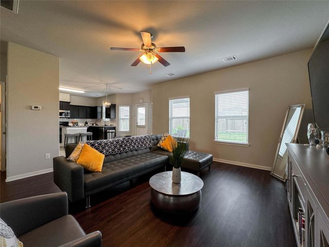 2 Eagle Lake Court, Manvel, TX 77578