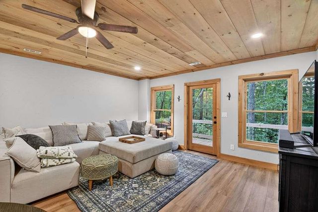 270 Wild Oaks Way, Ellijay, GA 30540