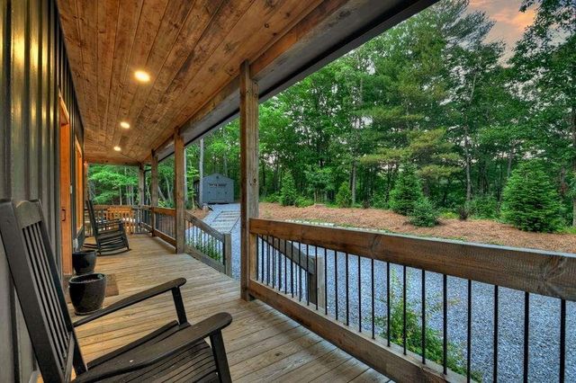 270 Wild Oaks Way, Ellijay, GA 30540