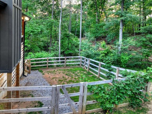 270 Wild Oaks Way, Ellijay, GA 30540