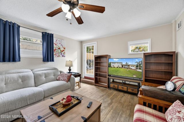 8622 ST PATRICK Lane, Jacksonville, FL 32216