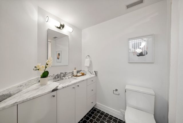 30 Concord Sq 2, Boston, MA 02118