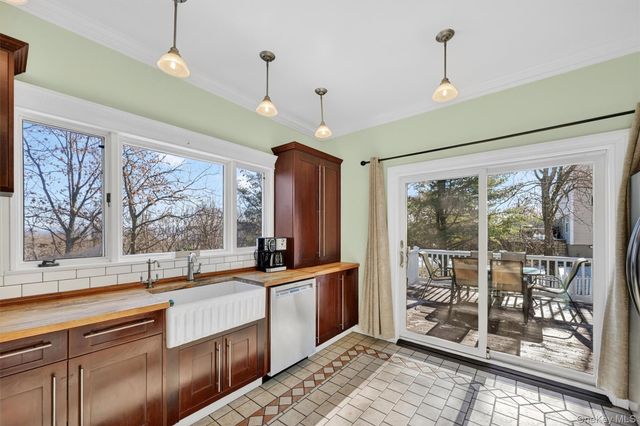 354 Carter Avenue, Newburgh, NY 12550