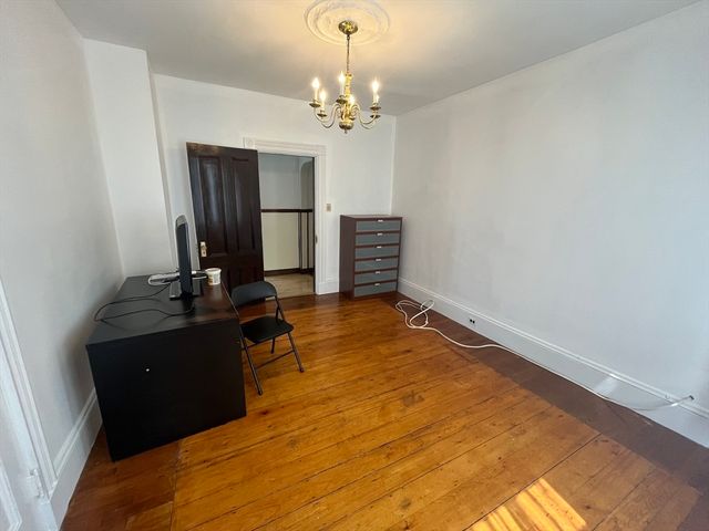 32 Howell St. 2, Boston, MA 02125