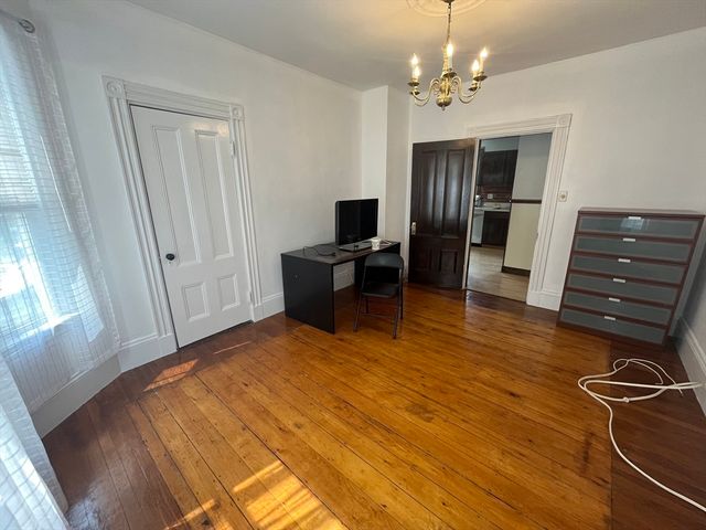 32 Howell St. 2, Boston, MA 02125